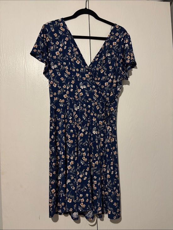 Kaileigh Dresses & Skirts - Never Worn Kaileigh Navy Floral Wrap Mini Dress